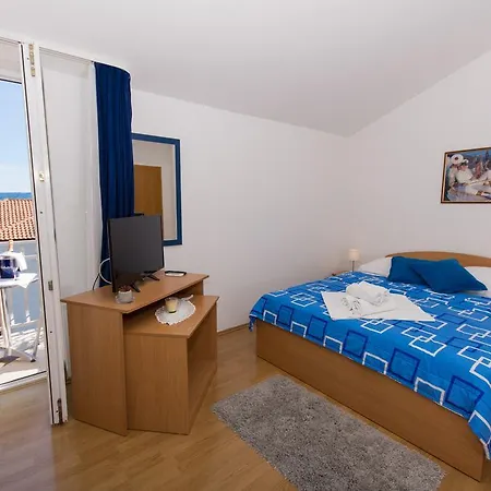 Apartment Markom *