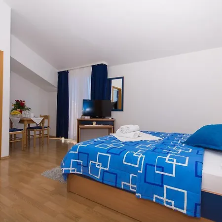 Apartment Markom