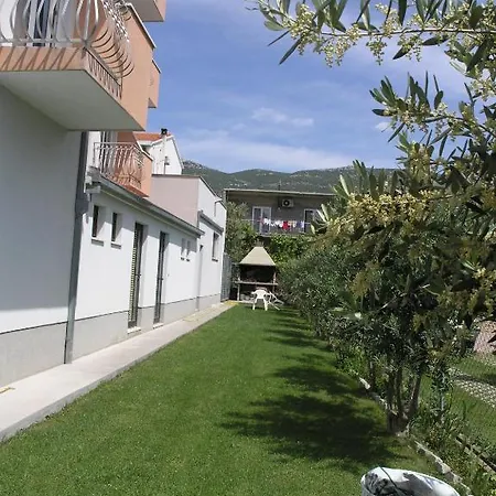 Markom * Kastela