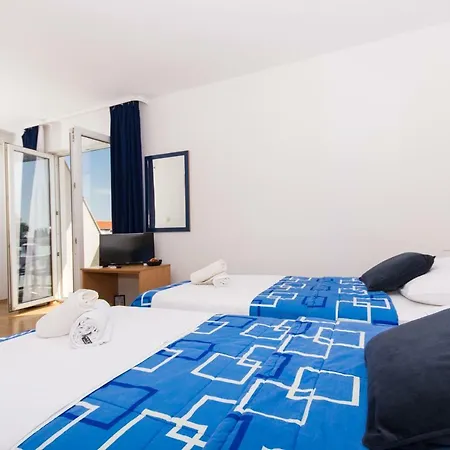 Apartment Markom *