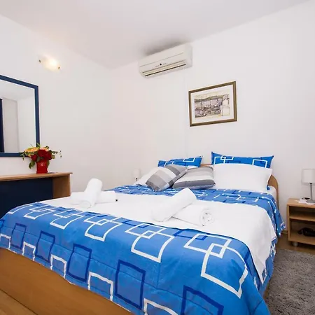 Apartment Markom
